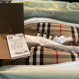 Low Top Sneaker Burberry